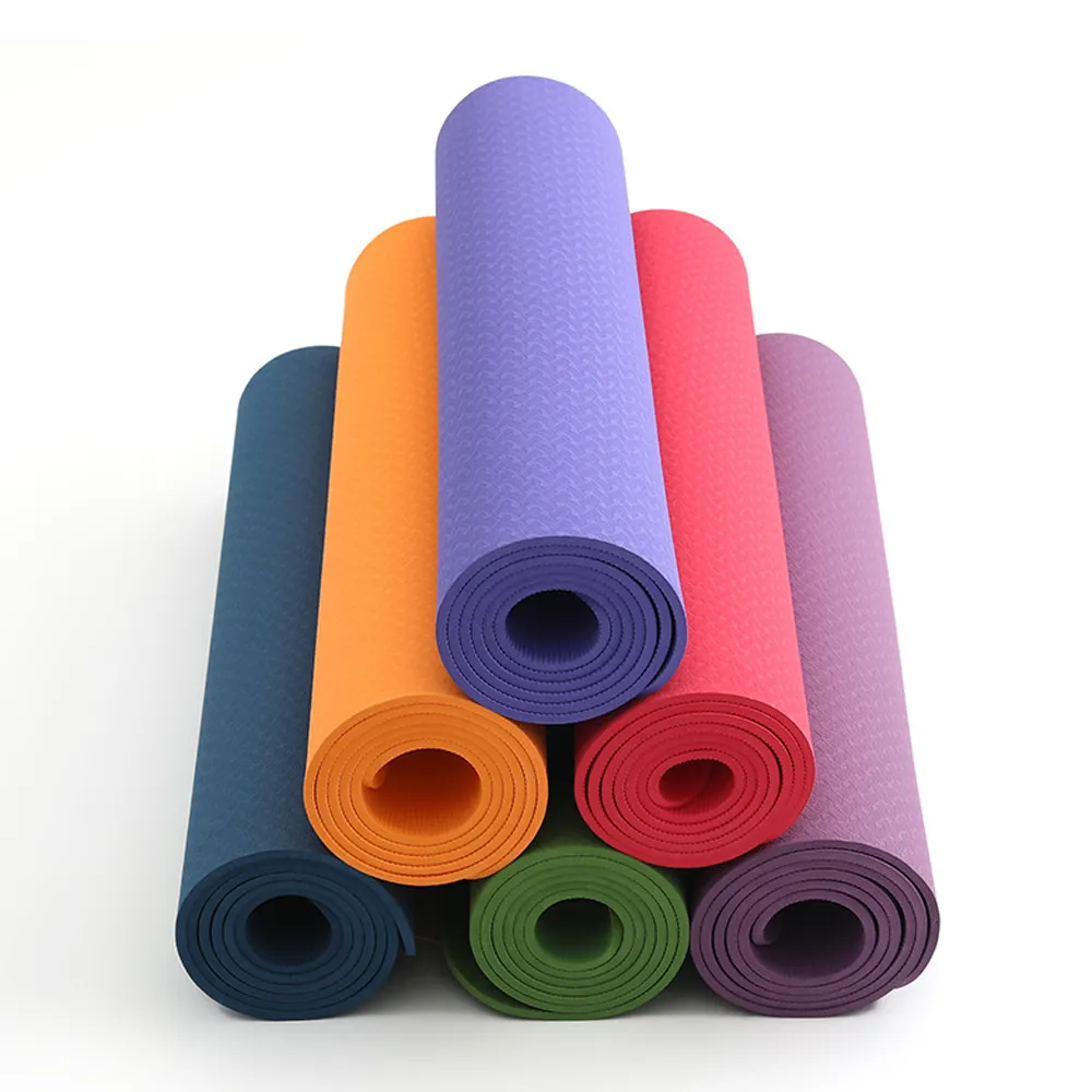 Multifunctionele High-Density Tpe Yoga Mat Voor Home Gym Pilates En Oefening Gemakkelijk Te Dragen Aangepaste Logo Gemaakt Van Natuur Rubber