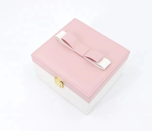 Boîte d'emballage pour bijoux en PU, style élégant et joli, stock disponible en usine en Chine, boîte de collection multifonction avec ruban. - Product Image 4