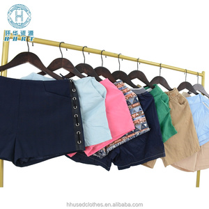2026 Meilleures ventes Shorts d'occasion en gros en ballots, Micro-shorts en coton pour femmes, style décontracté chic, stock de vêtements en vrac - Product Image 2