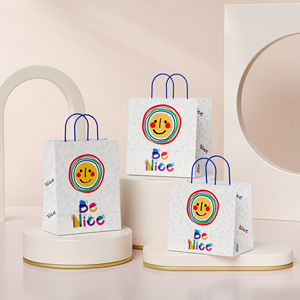 Bolsa de Papel de Embalaje de Ropa de Lujo de Gran Tamaño con Su Propio Logotipo, Bolsa de Papel Kraft Marrón Reciclado, Bolsa de Papel Personalizada - Product Image 2