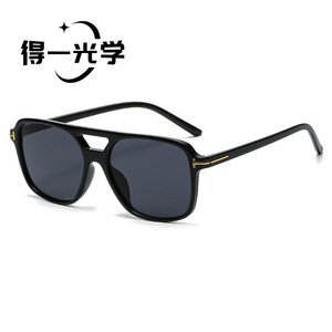 Square Frame <b>Sunglasses</b> UV400 Black Unisex PC Material Trendy Design - Product Image 1