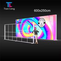 TIANLANG Stand modulaire haut de gamme 600x250cm avec mur arrière ouvert et configuration d'angle de réception