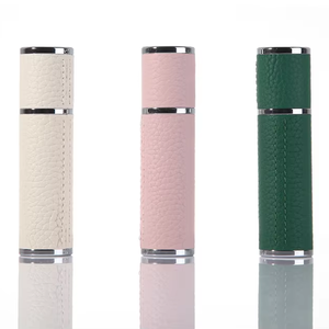 Envase de cristal rellenable con superficie de cuero de lujo de alta calidad al por mayor botella de spray atomizador de perfume de 5ml con imán en el interior - Product Image 2