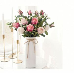 Plantas y Flores Artificiales Blancas, Amarillas, Azules y Rojas en Oferta para Decoración del Hogar, Jardín y Bodas 2023 - Product Image 2