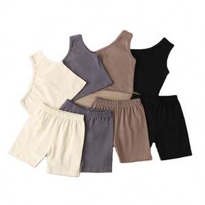 Conjunto de Ropa de Verano para Niñas Pequeñas, 2484, de Algodón, con Top Corto de un Hombro Descubierto y Pantalones Cortos - Product Image 1