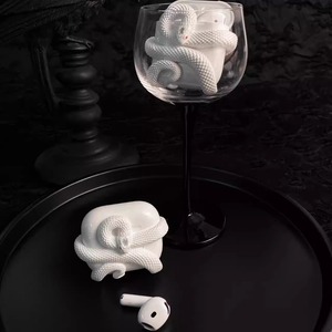 Funda protectora a prueba de golpes con revestimiento de serpiente hueca única 3D para Airpods y <span class=keywords><strong>Airpords</strong></span> Pro 1/2/3/4 generación - Product Image 6