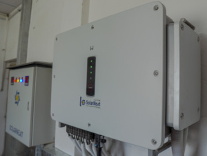 Goodwe GW80/100K-ET-G10 ไฮบริด 80/100KW 3 เฟส IP66 แบตเตอรี่ลิเธียมไอออนพลังงานแสงอาทิตย์เชิงพาณิชย์แรงดันสูง 98.1% 600V ET 80-100kw ซีรีส์ - Product Image 6
