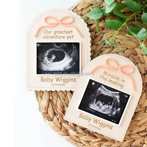 Cartes <span class=keywords><strong>de</strong></span> jalons mensuels et d'annonce <span class=keywords><strong>de</strong></span> naissance en bois perforé gravé double face pour bébé - Product Image 2