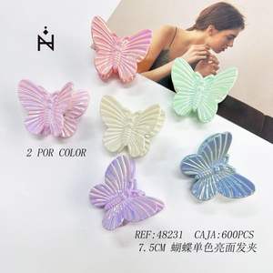 Pinza de Pelo Brillante de un Solo Color con Diseño de Mariposa de 7.5 cm para Mujer, Accesorio de Moda - Product Image 3