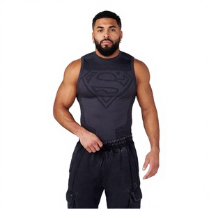 Camiseta sin mangas negra con logo de Superman para hombre, cuello redondo, transpirable, ajuste deportivo, chaleco de poliéster tejido con estampado frontal - Product Image 3