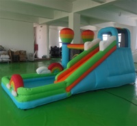 Château gonflable en forme de montgolfière avec toboggan, thème arc-en-ciel, combinaison château et piscine