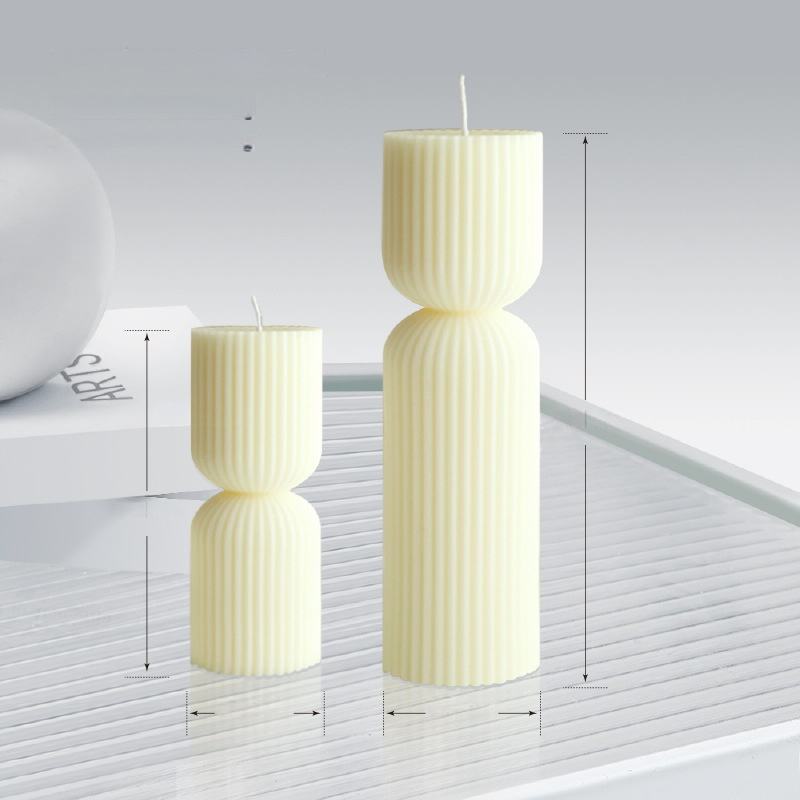 Columna 3D grande a rayas