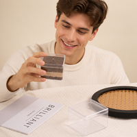 Boîte de rangement carrée pour gâteaux et bonbons en plastique recyclable de qualité alimentaire de 8,5 cm avec couvercle transparent, option de logo personnalisé, emballage en vrac