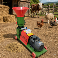 Les exploitations agricoles utilisent des machines professionnelles de fabrication d'aliments pour animaux pour la production d'aliments pour volailles, bovins, ovins et porcins.