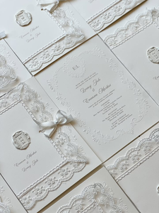 Invitations <span class=keywords><strong>de</strong></span> <span class=keywords><strong>mariage</strong></span> en relief floral blanc ivoire, avec bordure en dentelle vintage, ruban et nœud, monogramme personnalisé, sceau <span class=keywords><strong>de</strong></span> cire, cartes <span class=keywords><strong>de</strong></span> vœux pour lui et pour elle - Product Image 1