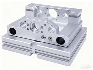 เครื่องกัดและเปลี่ยนต้นแบบสเตนเลสสตีลและอลูมิเนียม CNC ความแม่นยำแบบกำหนดเองสำหรับบริการเครื่องจักรกล - Product Image 5
