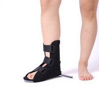 Chaussures orthopédiques médicales réglables antidérapantes en forme de T pour les pieds gauche et droit, attelle anti-rotation du pied