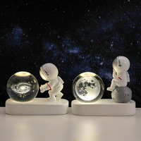 Lampe de nuit étoilée en cristal LED sculpté à l'intérieur, style boule de cristal, résine synthétique, décoration de bureau de chambre à coucher, cadeau de fête, lampe de table