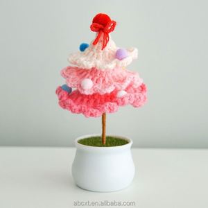 ต้นคริสต์มาสถักมือในกระถางดอกไม้หลากสี ของขวัญคริสต์มาสตกแต่งสำหรับเพื่อนและครอบครัว - Product Image 5