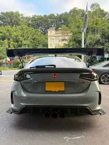 Capot en fibre de carbone Jinyun pour Type R FL5 – Remplacement OEM, ajustement universel, garantie 1 an et conception de dissipation thermique - Product Image 1