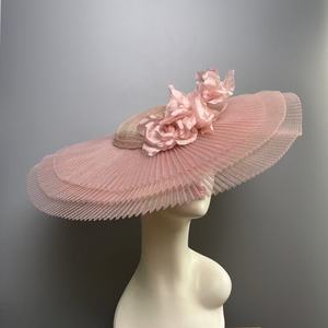 Modische Damen Elegante Rosa Sinamay-Blume 3-Schichtige Breitkrempige Mütze für Alle Jahreszeiten <span class=keywords><strong>Kentucky</strong></span> <span class=keywords><strong>Derby</strong></span> Kirche Hochzeit <span class=keywords><strong>Party</strong></span> - Product Image 2