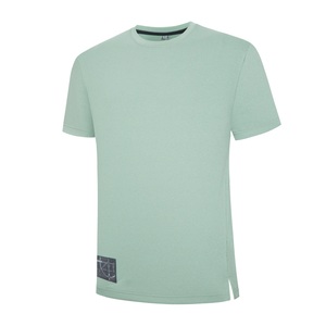 T-shirt sportif de qualité professionnelle pour homme, 100 % polyester, brodé, séchage rapide + évacuation de l'humidité pour l'entraînement actif - Product Image 2