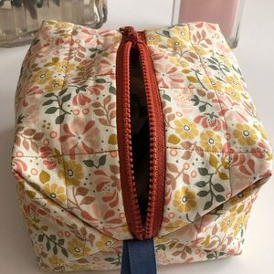 Low Moq Women's Fashion Customized Hand Block Printed <b>Quilted</b> <b>Makeup</b> <b>Bag</b> Cotton Fabric Small and Large Toiletry <b>Bag</b> Pouch - Product Image 2
