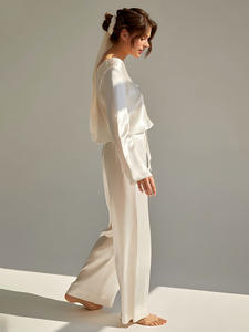 ชุดนอนผ้าไหมเทียมสีฟ้าอมแอปริคอตแบบเรียบง่ายสำหรับฤดูร้อน ชุดนอนเซ็กซี่นุ่มสบายสำหรับผู้หญิง - Product Image 5