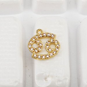 Ciondolo Zodiacale CZ7987 di Alta Qualità, Mini Charm Astrologico con Micro Pavé di Zirconi, Piccolo Ciondolo Oroscopo per Regalo di Compleanno - Product Image 5