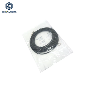 BALLUFF BES00N6 เซ็นเซอร์แบบเหนี่ยวนำ BES 516-324-E4-C-PU-05 สายเชื่อมต่อสวิตช์ตรวจจับระยะใกล้ สายเชื่อมต่อระบบอัตโนมัติ ของแท้ ใหม่ จากเยอรมนี - Product Image 1