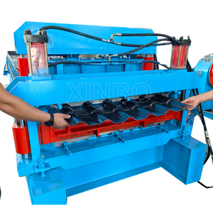 Nouvelle machine <span class=keywords><strong>de</strong></span> formage <span class=keywords><strong>de</strong></span> tuiles en résine <span class=keywords><strong>imitation</strong></span> <span class=keywords><strong>de</strong></span> haute qualité pour <span class=keywords><strong>toiture</strong></span> - Product Image 2