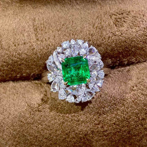 SGARIT 1.5ct Natural emerald ring/pendant 18K gold 59pc halo diamond 0.928ct luxury Jewelry factory gemstone ring wholesale - Product Image 5