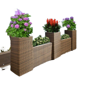 Jardinière de fleurs en rotin PE avec rainure décorative support de boîte de pot commercial meubles de cour de jardin - Product Image 6