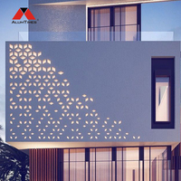 Panneaux décoratifs en aluminium découpés au laser ALUMTIMES pour façade extérieure de bâtiment, style villa moderne