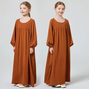 新款时尚儿童传统穆斯林服装100% 涤纶儿童伊斯兰服装斋月迪拜女孩实心长袖睡袍