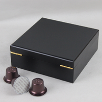 Vente en gros Boîte cadeau en bois pour emballage de capsules de café Nespresso Nespresso rectangle MDF design décoratif gravé au laser