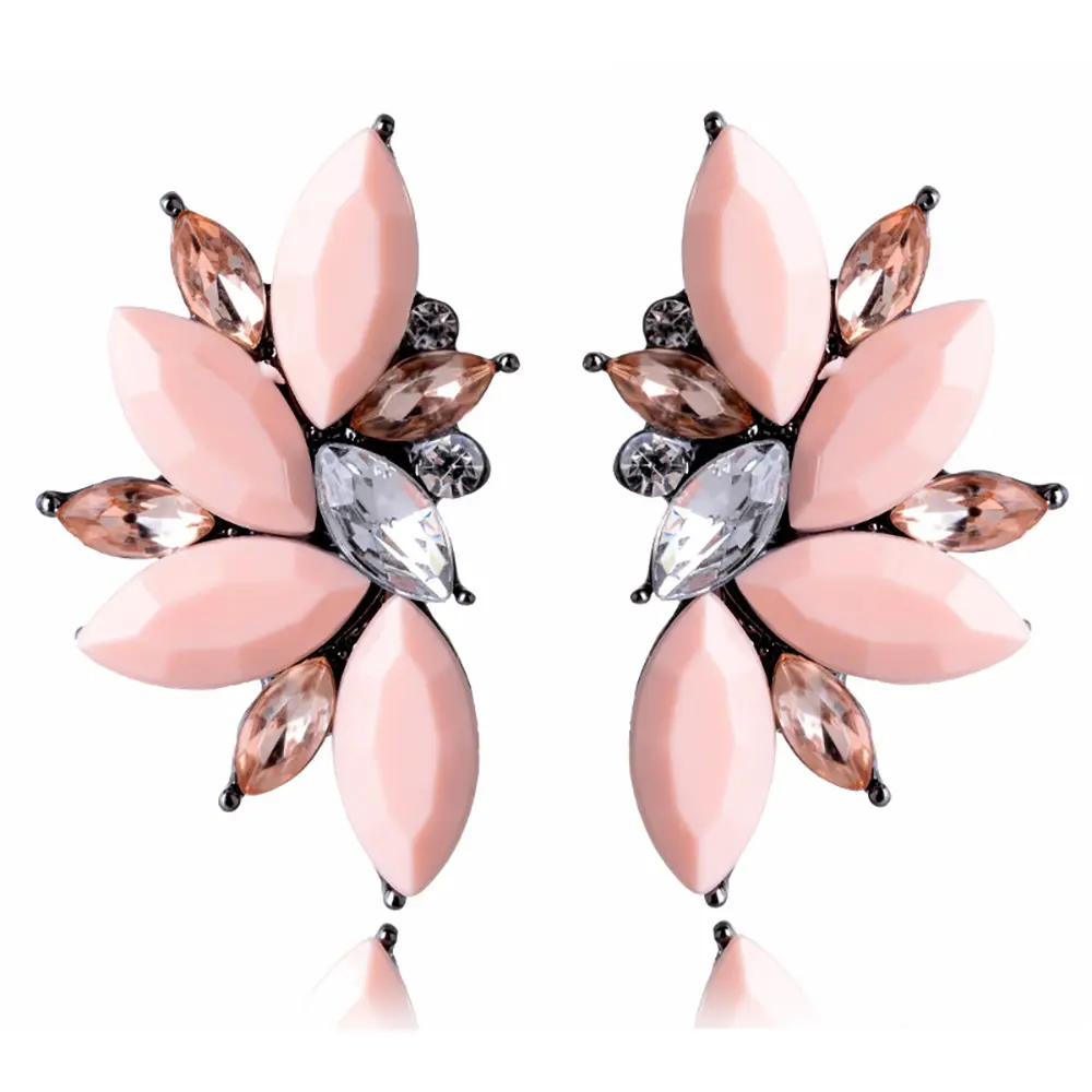 Boucles d'oreilles de mariage en zircon cubique en alliage de fleurs géométriques avec grappes de CZ taillées en Marquis plaquées en platine véritable
