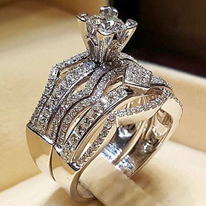 Anillo de compromiso de oro blanco Q073 con diamante natural talla princesa para mujer, color G, con piedras laterales. - Product Image 1