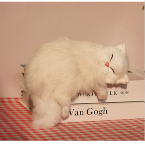 Estatua de Gato de Piel Realista Hecha a Mano con Detalles Precisos, Modelo de Gatito Durmiendo para Decoración de Estante o Escritorio, Adorno Artesanal - Product Image 4
