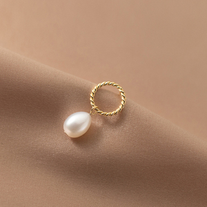 थोक क्लासिक ग्लैमर सर्कल मोड़ पेंडेंट महिलाओं पार्टी गहने 925 स्टर्लिंग चांदी के प्राकृतिक बारोक मोती स्टड इयररिंग्स - Product Image 6