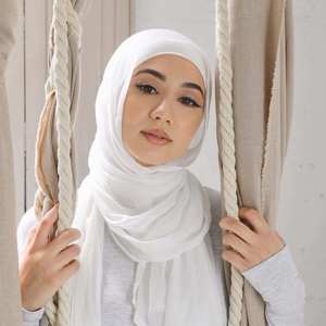 jersey de coton respirant de qualité supérieure Écharpe Hijab élastique pour femmes musulmanes Rayure Borong Shalws pour l'hiver - Product Image 1