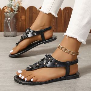 Women's Summer Large Hollow Toe Clip Fashion Flat Bottom Elastic Band Outdoor Beach Sandals Slippers - Product Image 3