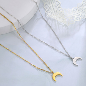 <span class=keywords><strong>Collier</strong></span> Pendentif <span class=keywords><strong>Lune</strong></span> Inversée Minimaliste en Acier Inoxydable STAY SAFE, Gravable, pour Femmes et Couples - Product Image 5