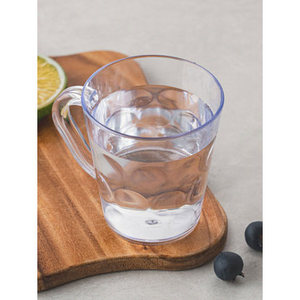 Maniglia con tazza per bevande a punto - Product Image 1