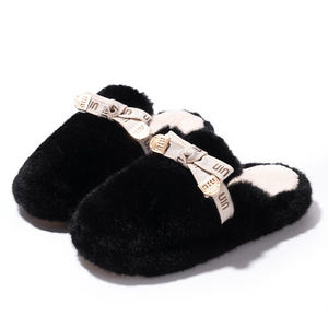 Pantuflas de Invierno para Hombre y Mujer, Ajuste Universal, Antideslizantes, Suaves y Cálidas, Calzado para el Hogar - Product Image 1
