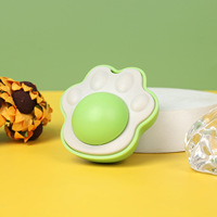 Jouet interactif à mâcher pour chats, en gros, personnalisé, OEM, avec boule rotative à la menthe et à la cataire, pour la dentition, le nettoyage des dents et la stimulation.