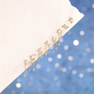 Pendientes de moda al por mayor, chapados en oro S925, diseño de estrella y luna con piedra de colores y cierre de bola para perforaciones. - Product Image 6