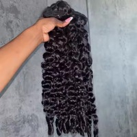 Lot de Cheveux Humains Bruts Cambodgiens Bouclés Profonds de Qualité Supérieure 15A – Vente en Gros pour Fournisseurs – Cheveux Alignés Naturellement avec la Cuticule – Extensions de Tissage