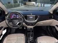 Hyundai Accent GL 1.4L d'occasion 2025 – 107 ch, 4 cylindres, 4x2, essence, Euro 6e, traction avant, transmission automatique, conduite à gauche