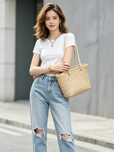 SWEET <span class=keywords><strong>BABE</strong></span> <span class=keywords><strong>Jean</strong></span> en denim déchiré à taille haute et coupe droite pour femme - <span class=keywords><strong>Jean</strong></span> bleu clair délavé avec un style vintage pour un usage décontracté - Product Image 6